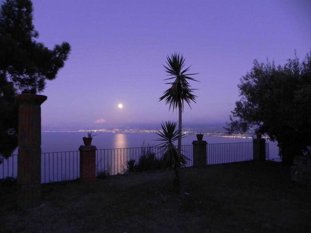 A Casa Di Peppino Villa Greco Tindari Exteriér fotografie